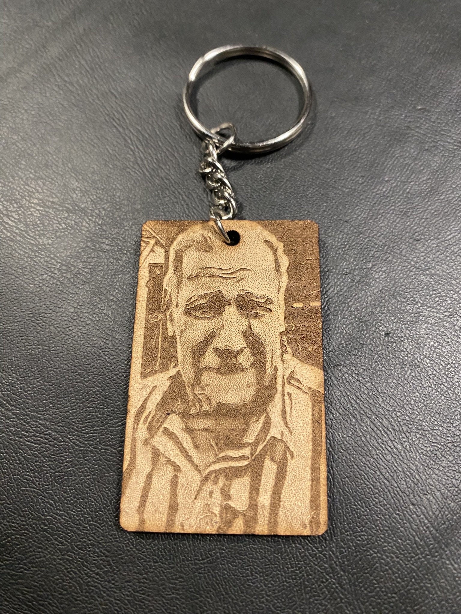 Llaveros personalizados grabado con láser en MDF